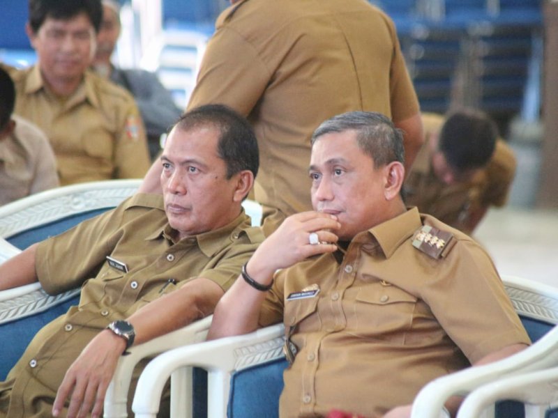 Bupati Wajo Amran Mahmud memimpin Rapat Capaian Kinerja Bersama Dinas Pertanian dengan Dinas Perikanan, Senin, (30/1/2023).