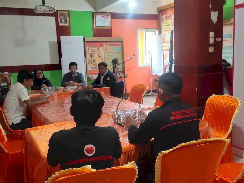 Tim Perkara bertemu KPU Enrekang mempertanyakan hasil seleksi PPS.