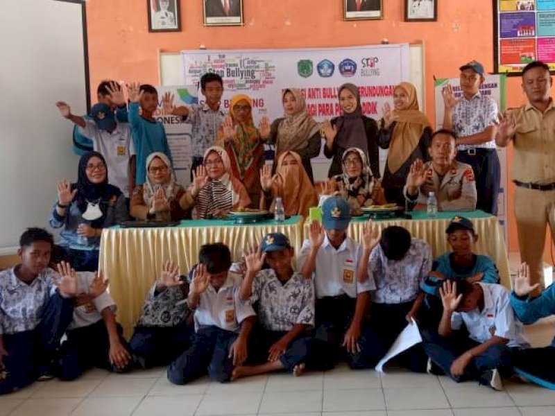DP3AP2KB) Kabupaten Luwu Utara melakukan pendampingan pelaksanaan edukasi &ldquo;Stop Bullying&rdquo; di SMP Negeri 6 SATAP Kecamatan Malangke, Selasa (21/2/2023).