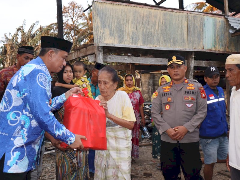 Bupati Wajo Amran Mahmud mengunjungi Desa Barangmamase, Kecamatan Sajoanging, Kamis (23/2/2023).