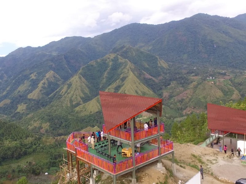 Spot wisata Kawasan Emas Andalan 360&deg;, di Kabupaten Enrekang.