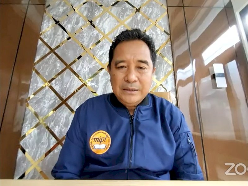 Ketua Umum MIPI Bahtiar dalam webinar sesi 8.