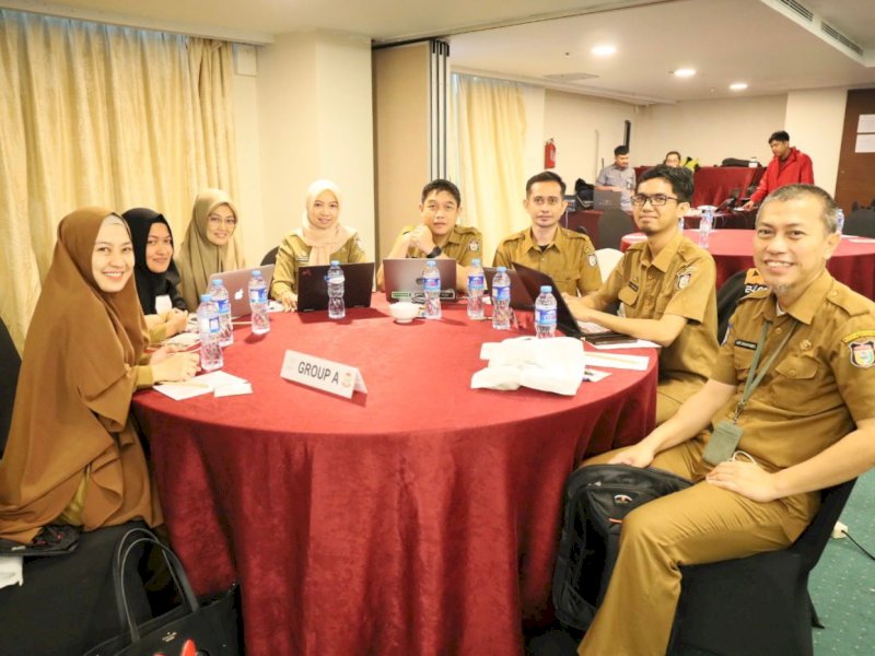 ASN Pemkot Makassar mengikuti workshop 'Makassar Sustainable Smart City Programme' di Hotel Aston, 6-10 Maret 2023.