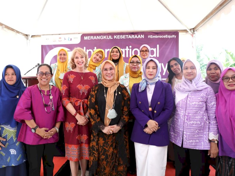 Tokoh perempuan berkumpul di Hari Perempuan Internasional atau International Women's Day (IWD) 2023, di Lorong Sidney, Kecamatan Panakukkang, Kamis (9/02/2023).