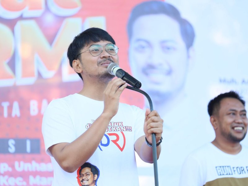 Senam sehat diadakan Komite Olahraga Rekreasi Masyarakat Indonesia (KORMI) Makassar, di Lapangan Kompleks Unhas, Minggu (12/03/2023).