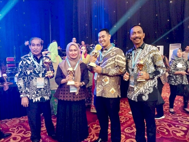 Penyerahan Penghargaan Universal Health Coverage (UHC) kepada Pemerintah Daerah yang digelar di Balai  Sudirman, Jakarta, Selasa (14/3/2023).