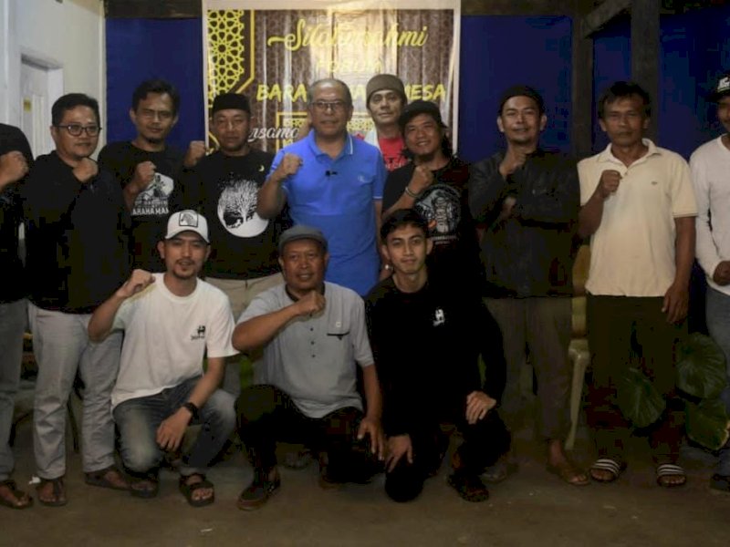 IAS di tengah-tengah para pentolan ormas Baraka Mangmesa.