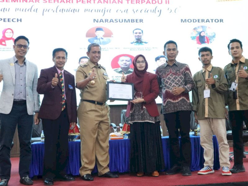 Seminar Pertanian Terpadu II yang digelar oleh Uniprima Sengkang di Ruang Pola Kantor Bupati Wajo, Senin (20/3/2023).