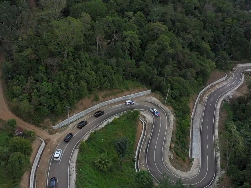 Penampakan jalur Takkalasi yang menghubungkan Barru-Soppeng. 