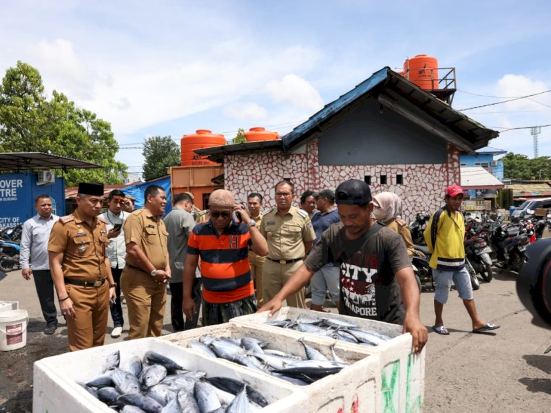 Danny mengunjungi dua lokasi yang direncanakan akan didatangi presiden. 