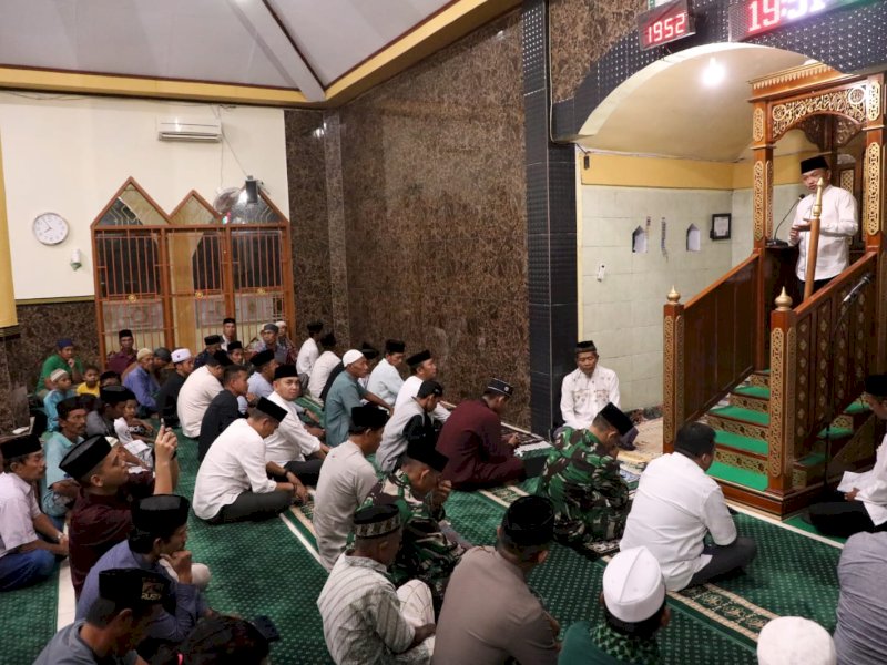 Bupati Bantaeng Ilham Azikin blusukan ke Desa Bonto Cinde, Kecamatan Bissapu, Selasa, 4 April 2023.