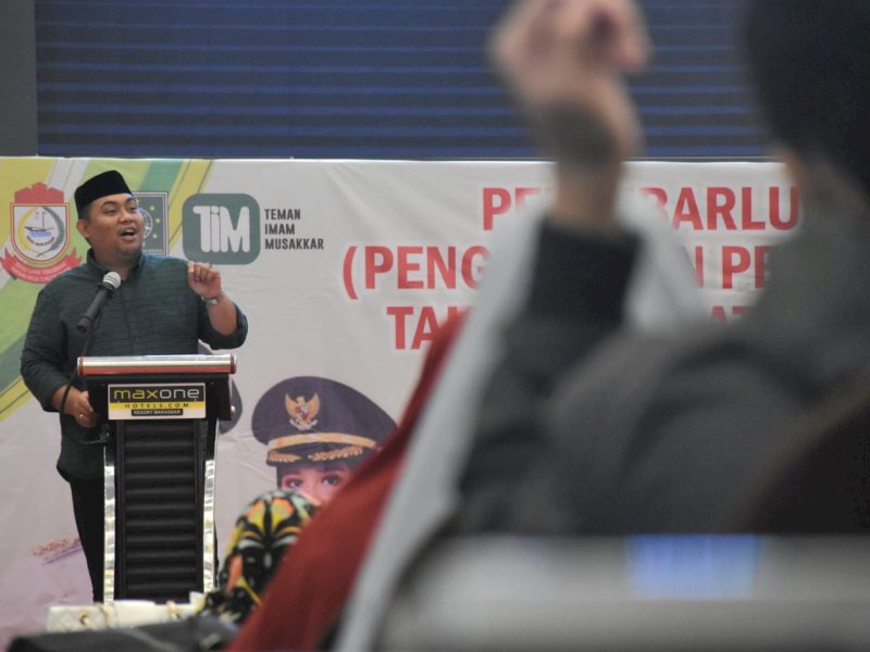 Anggota DPRD Kota Makassar, Imam Musakkar sosialisasi Perda Zakat.