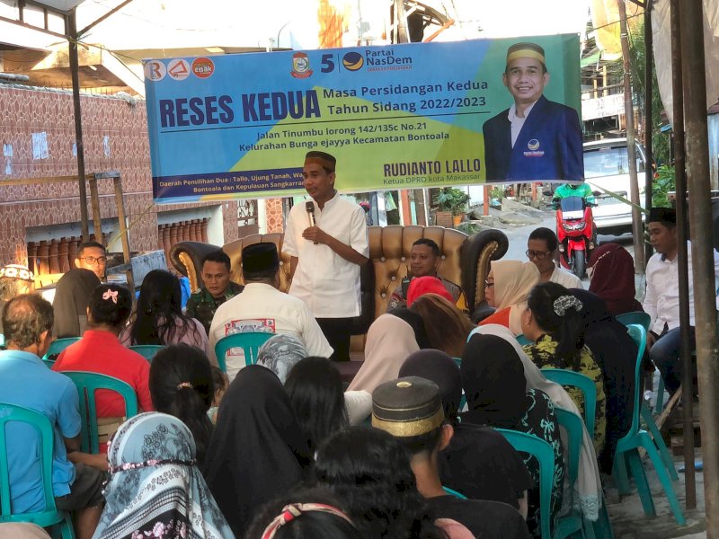 Ketua DPRD Makassar Rudianto Lallo menyerap aspirasi masyarakat di Kelurahan Bunga Ejaya, Kecamatan Bontoala, Rabu, ((12/4/2023).