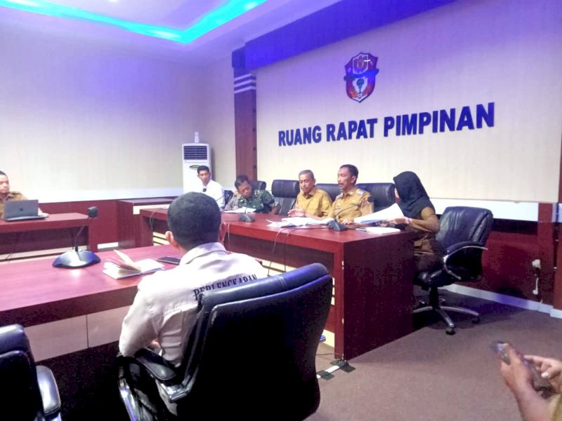 Rapat Koordinasi persiapan peringatan  HJW ke-624 di Ruang Rapat  Pimpinan kantor Bupati Wajo, Selasa (18/4/2023).