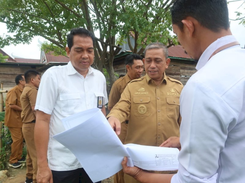 Bupati Wajo Amran Mahmud menerima kunjungan Kepala Balai Besar Wilayah Sungai Pompengan-Jeneberang (BBWS-PJ), Djaya Sukarno, Selasa (9/5/2023).