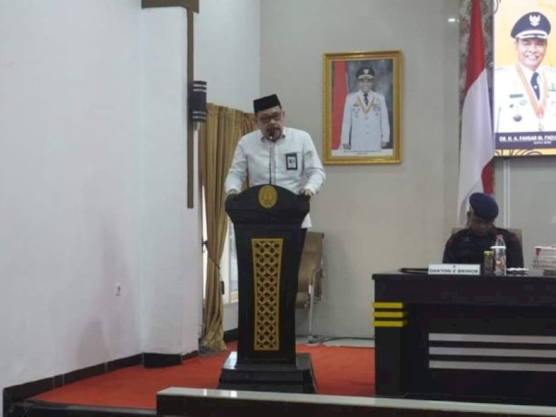 Kakan Kemenag Bone saat pelepasan Kafilah STQH.
