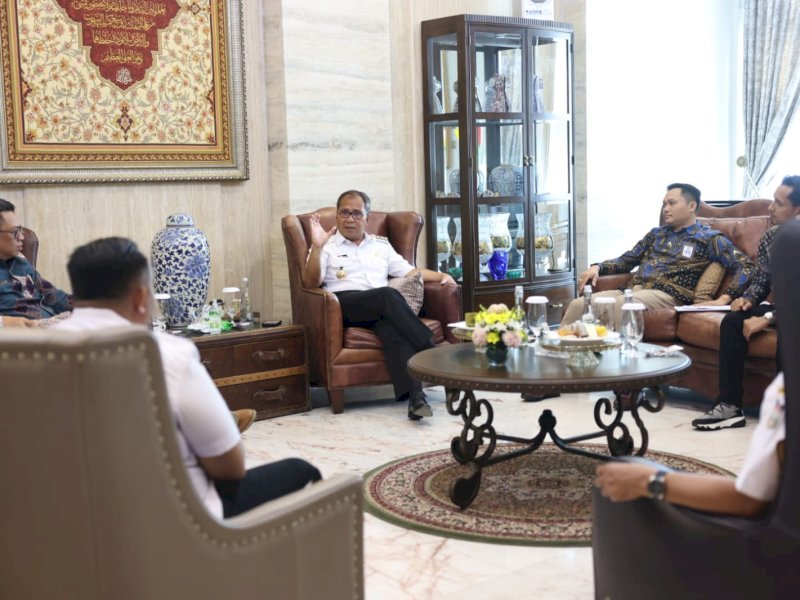 Wali Kota Makassar Moh Ramdhan Pomanto bertemu komisioner Ombudsman RI Perwakilan Sulsel di kediamannya, Rabu (10/5/2023). 