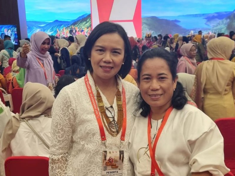 Momen HUT Dekranasda di Medan dimanfaatkan untuk memperkenalkan tenun Toraja. 