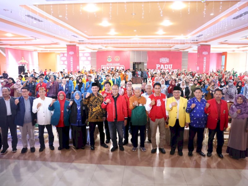 Ramdhan Pomanto memberi Kuliah Umum tentang Kepemimpinan di Gedung Saodenrae Convention Centre, Minggu, (21/05/2023), Palopo.