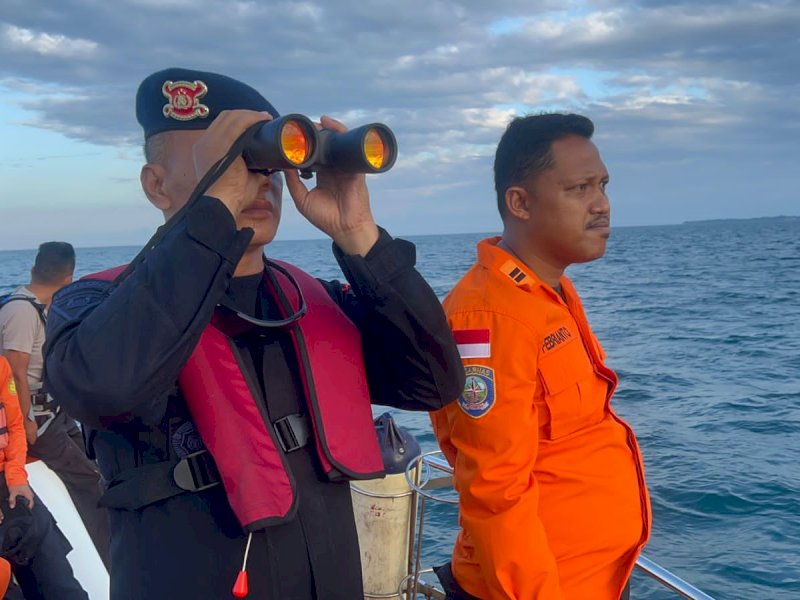 Danyon) C Pelopor Sat Brimob Polda Sulsel, Kompol Nur Ichsan turut dalam misi pencarian, Senin (29/5/2023). 