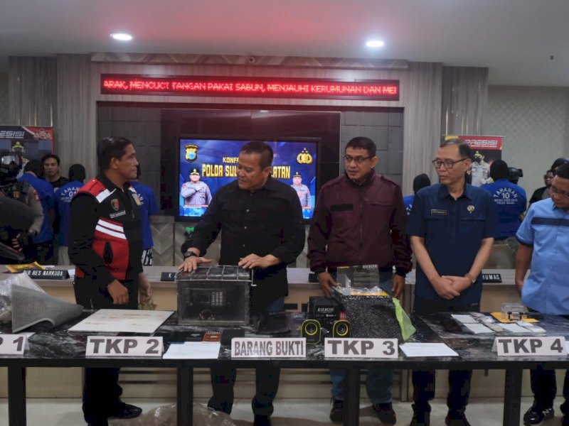 Polda Sulsel menggelar konferensi pers terkait temuan brankas narkoba di Kampus UNM. 