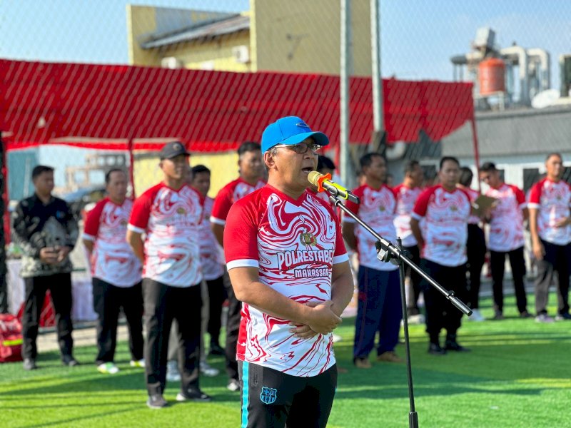 Danny Pomanto membuka Turnamen Kapolrestabes Cup 2023, di Lapangan Alpha Mini Soccer Mall GTC, Kamis (22/06/2023).