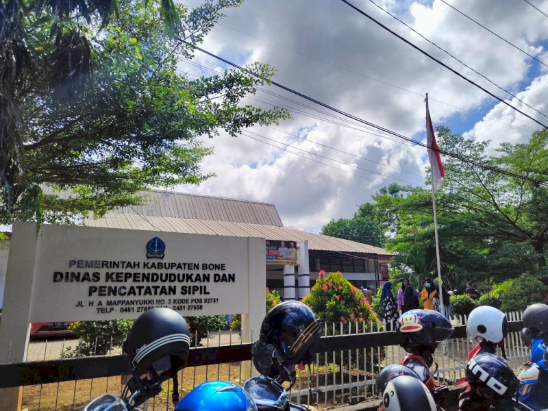 Kantor Disdukcapil Kabupaten Bone. 