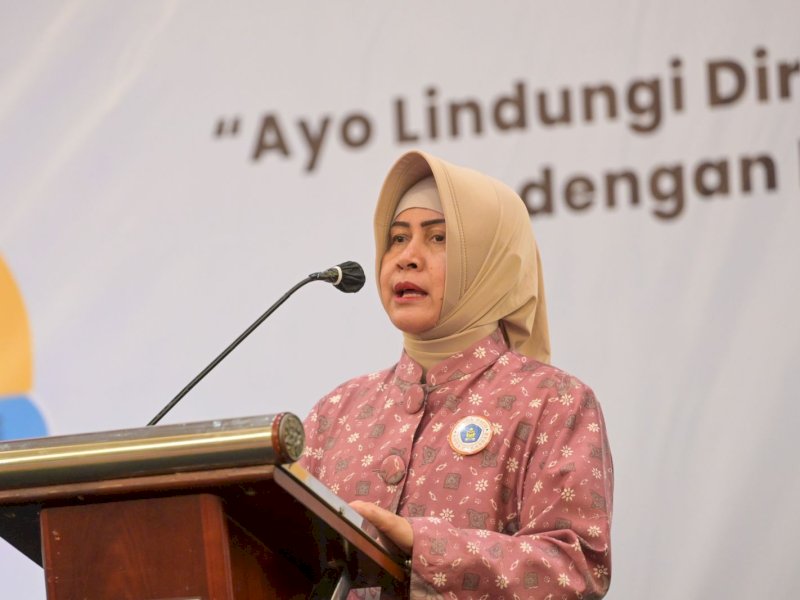 Indira Yusuf Ismail. 
