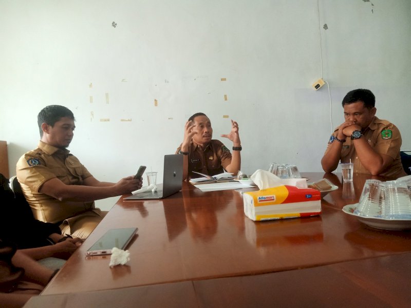 Rapat internal Bidang Humas dan IKP, Senin (10/7/2023), di Ruang Media Center Diskominfo.