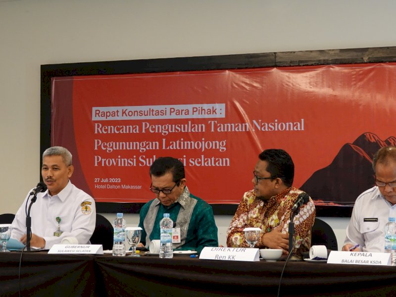 Rapat Konsultasi dan Sosialisasi Rencana Pengusulan Taman Nasional Pegunungan Latimojong, Jumat (28/7/2023). 