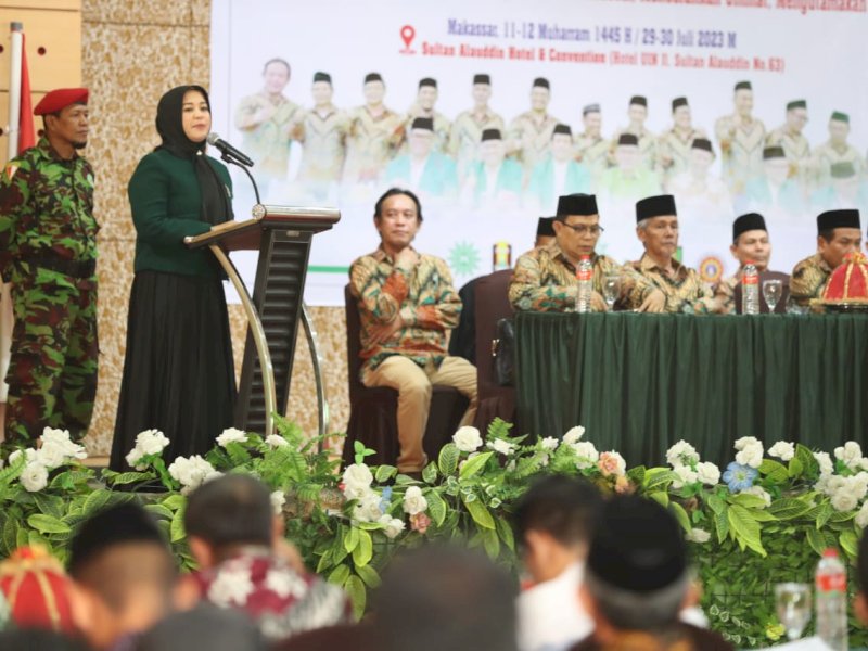 Wakil Wali Kota Makassar Fatmawati Rusdi menghadiri pengukuhan, ideopolitor, dan rapat kerja Majelis Lembaga Pimpinan Daerah Muhammadiyah Kota Makassar Periode 2022-2027.