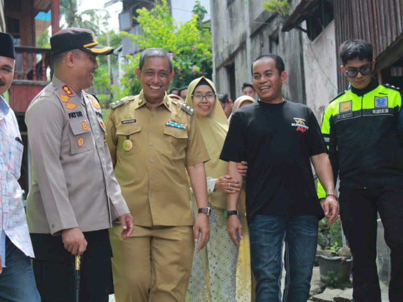Kapolda Kalimantan Selatan (Kalsel) Irjen Pol Andi Rian Ryacudu Djajadi berkunjung ke kampung halamannya di Kabupaten Wajo, Senin (31/7/2023).