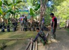 Tak Hanya Bangun Jalan, Satgas TMMD Bulukumba juga Bedah Pekarangan Rumah 