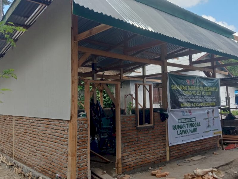 Rumah Tinggal Layak Huni (RTLH) bagi warga kurang mampu yang dibangun TMMD Bulukumba. 