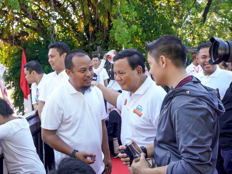 Prabowo Subianto bersama Sudirman Sulaiman saat gerak jalan Anti Mager. 