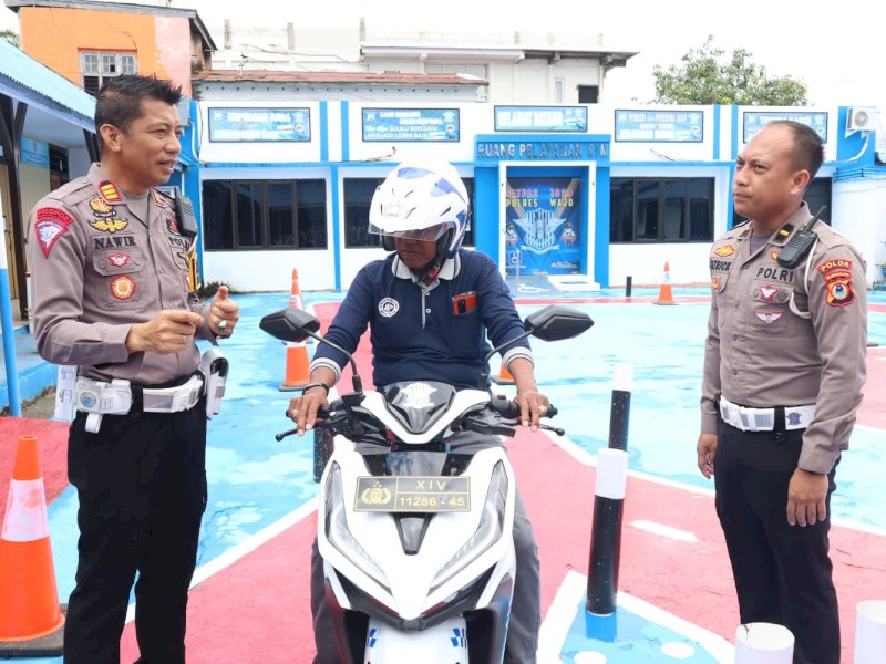 Polres Wajo melakukan uji perdana lintasan baru praktik SIM. 