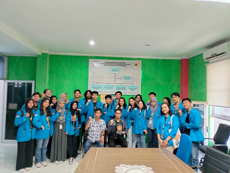 Mahasiswa Universitas Tadulako berkunjung ke Dinas PU Makassar. 