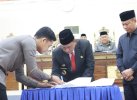 Teken KUA-PPAS 2024, Bupati Wajo: Anggaran Harus Berpihak pada Rakyat