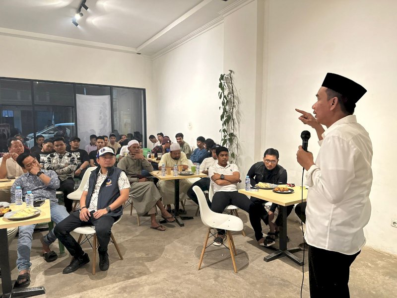 Rudianto Lallo bersilaturahmi dengan ratusan aktivis dan pemuda di Kabupaten Takalar.