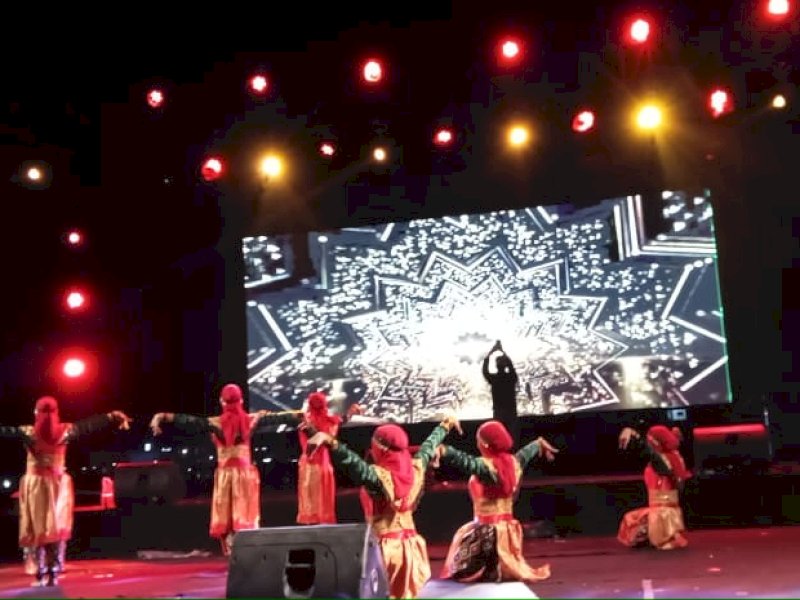 Sanggar Petta Puang Art Kabupaten Luwu Utara tampil memesona pada Pekan Raya IX Sulawesi Selatan di Areal Pekan Raya Sulsel (PRS). 