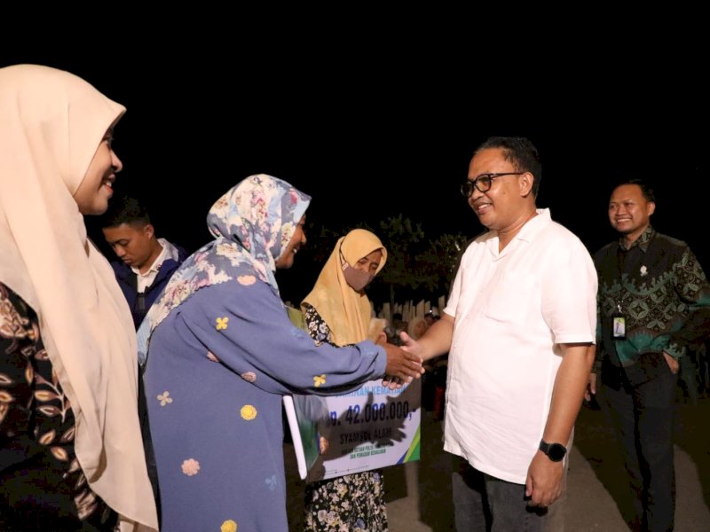 Pemkab Bantaeng Salurkan Modal Usaha untuk UMKM Terdampak Krisis 