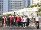 Momen Bahtiar Weekend dan Berburu Kuliner di Pantai Losari