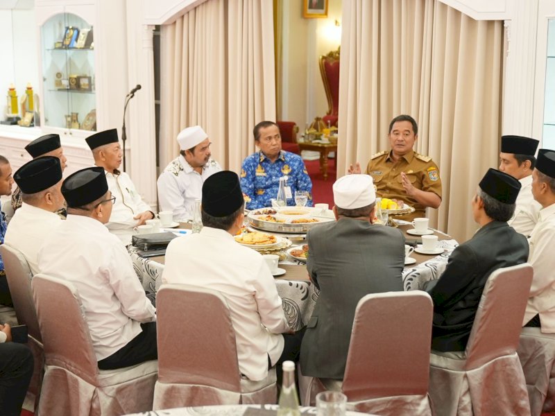 Penjabat Gubernur Sulsel, Bahtiar Baharuddin, menerima kunjungan Majelis Ulama Indonesia (MUI) Provinsi Sulsel. 