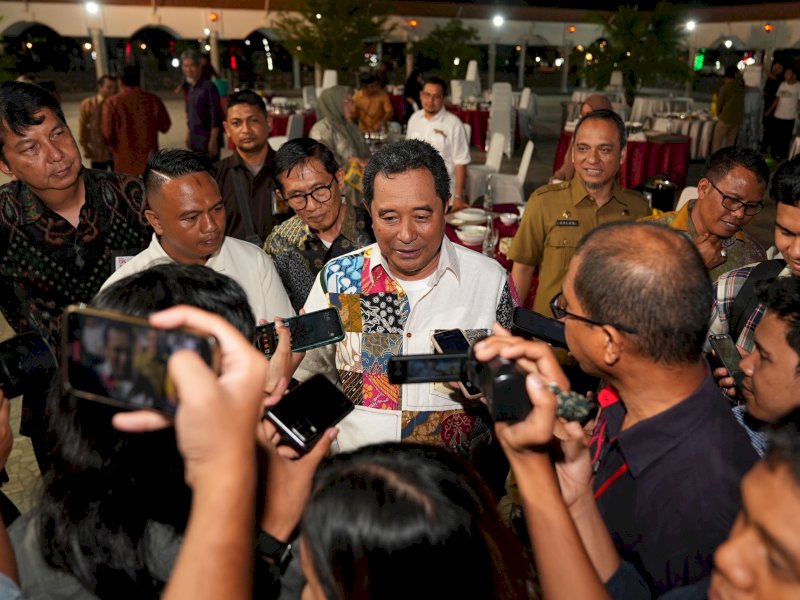Bahtiar Baharuddin. 