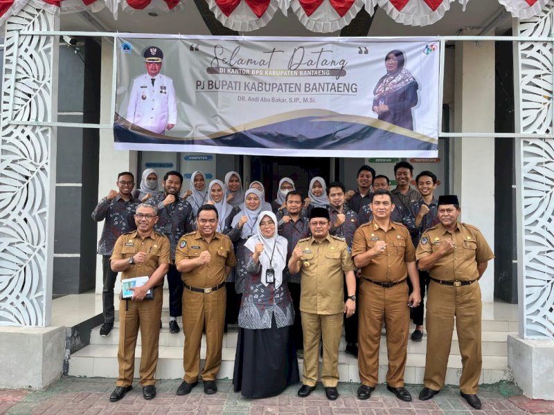 Penjabat Bupati Bantaeng Andi Abubakar melakukan kunjungan ke Kantor Badan Pusat Statistik (BPS)  Bantaeng, Selasa (24/10/2023).