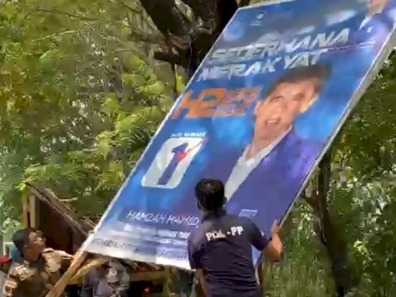 Salah satu baliho Hamzah Hamid yang ditertibkan. 