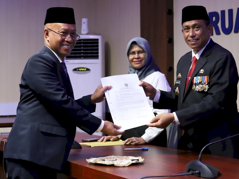 Kepala OPD dan Camat lingkup Pemerintah Kabupaten Wajo melakukan penandatanganan perjanjian kinerja.
