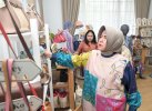 Indira Yusuf dan Yane Ardian Sambangi Pusat Kerajinan Dekranasda Kota Bogor