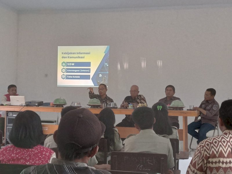 Diskominfo-SP melakukan sosialisasi di Balai Penyuluhan Pertanian (BPP) Kecamatan Sukamaju.