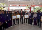 Pemuda Pelopor Lutra Ryan Adam Terima Penghargaan di Hari Sumpah Pemuda